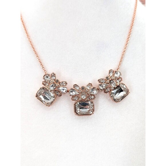 Banana Republic Rose Gold Chain Rhinestone Chunky Statement Glam Necklace - Picture 2 of 5